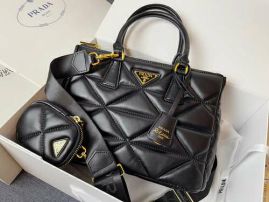 Picture of Prada Lady Handbags _SKUfw127030044fw